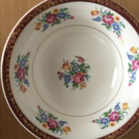 3 Vintage "Tudor Rose" Swinnertons Staffordshire England bowls & Cup sell as is - Picture 4 of 10